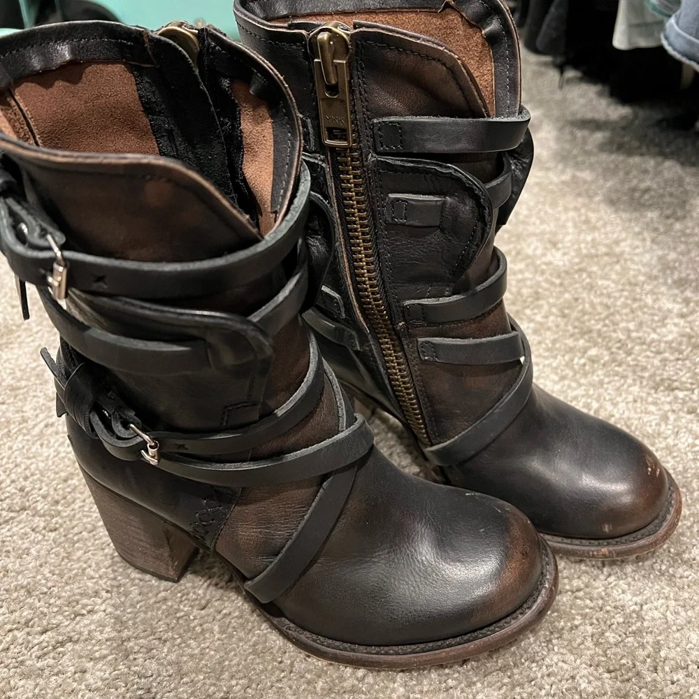 Freebird by Steven Baker Size 6 - Picture 2 of 9